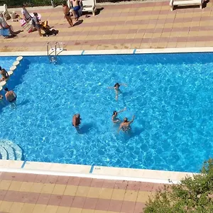 https://calafell-5-beach.catalonia-hotels.com